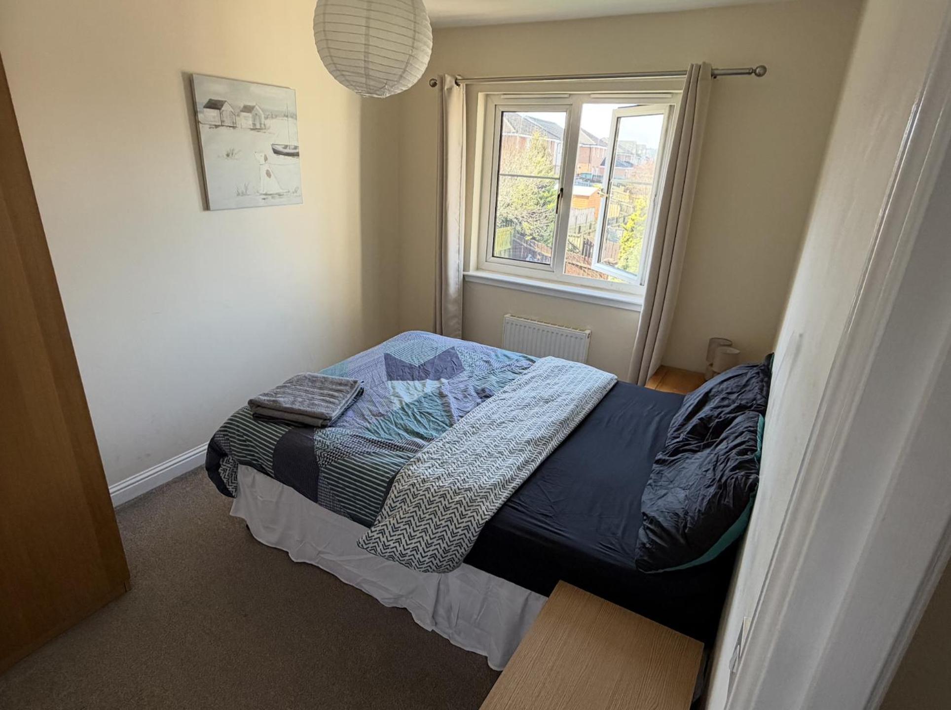 Glasgow Central - Entire House - Free Parking , Free Super Fast Wifi , Private Garden & Parking Security — Photos 2